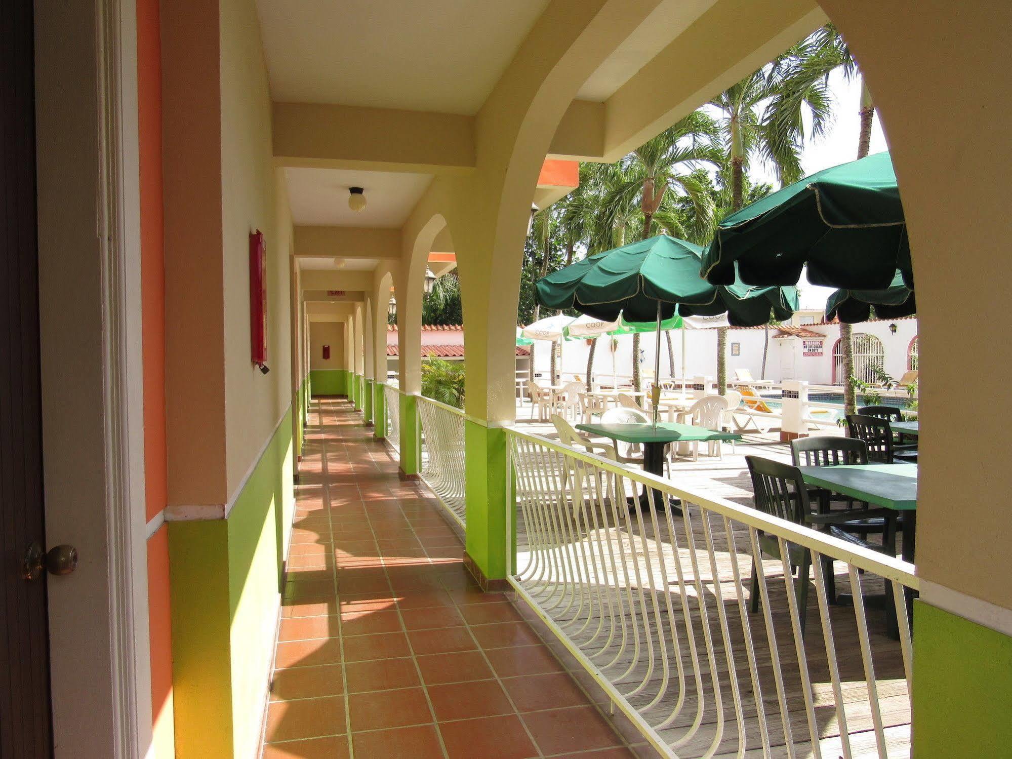 Hotel Perichi's Cabo Rojo Buitenkant foto